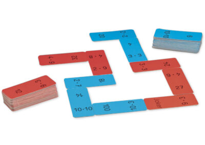 Met deze Vermenigvuldig Domino XL leer je de tafels. Dominokaarten in twee kleuren voor moeilijke en makkelijke opgaven.